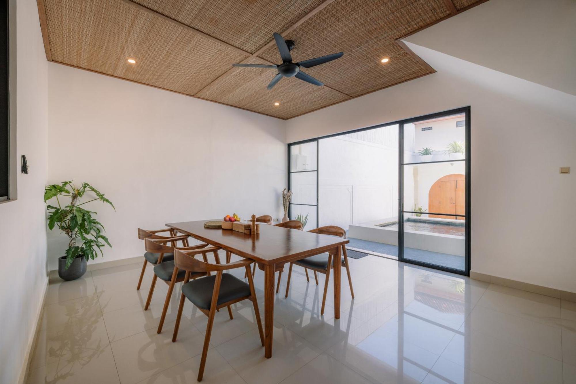 Batu Putih 3 Seminyak (Bali)